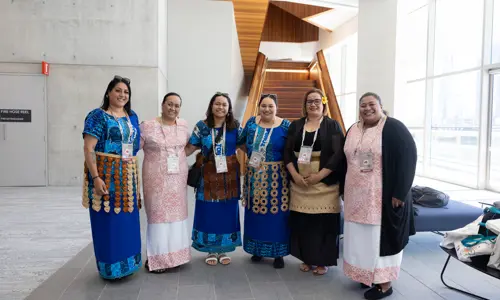 5th World Congress of Women’s Shelters Sydney - line of 6 women