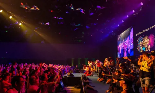 dance performers on stage at the Diana Japan Incentive 2024